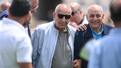 جولة تفقدية لـ كامل أبو علي ومجلس إدارة النادي المصري لمشروع الاستاد الجديد.