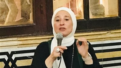 جيهان ياسين : غرس حب العمل في نفوس الأبناء واجب ديني ووطني |خاص