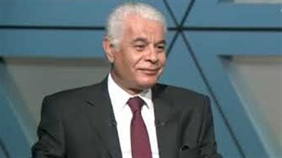 خبير: الأزمة الإقليمية تسببت في رفع أسعار تذاكر الطيران وأثرت على السياحة