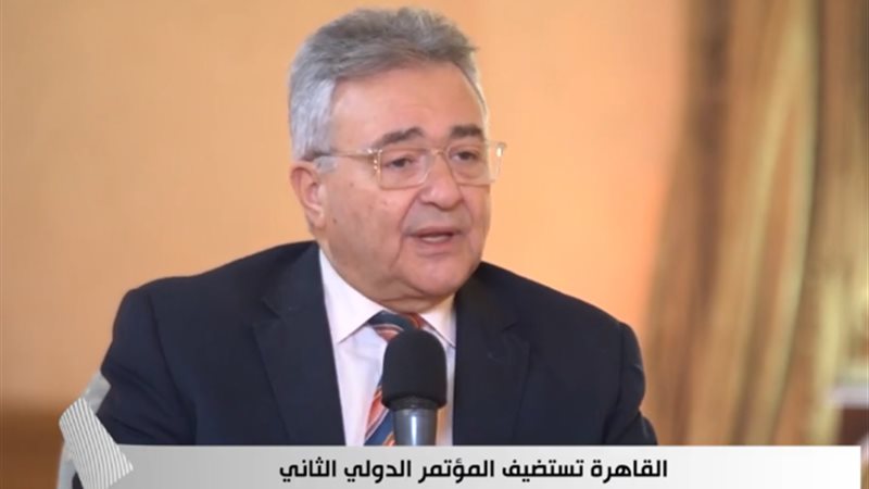 عمرو صدقي، الأمين
