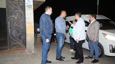 جولة مسائية لمحافظ دمياط لمتابعة الخدمات ورفع التعديات بعدد من المدن