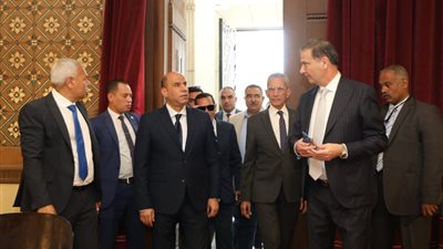 جولة بالمتحف الزراعي لوزراء الزراعة والعمل والمجالس النيابية ومحافظ الجيزة