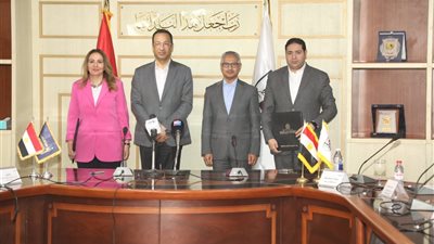 وزير الاتصالات ومحافظ بني سويف يشهدان مراسم توقيع مذكرتي تفاهم لدعم التنمية