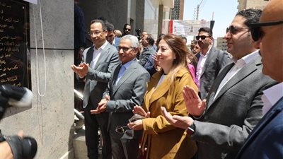 بعد تطويره.. محافظ بنى سويف ووزير الاتصالات يفتتحان مكتب بريد عمومى