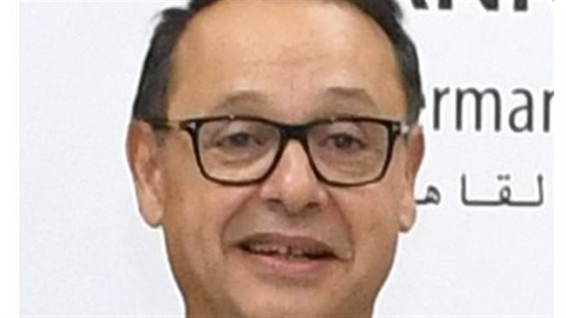 دكتور أشرف منصور