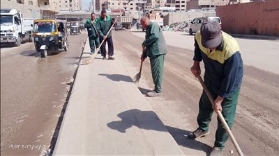 لرفع كفاءة الطريق.. محافظة الجيزة تطلق حملة نظافة مكبرة بشارع كعبيش فيصل