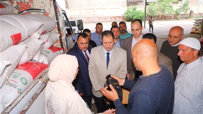 تفقد شون القمح بدمياط لمتابعة أعمال التوريد وضمان انتظام المنظومة بالمحافظة