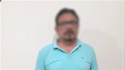 مدير مدرسة بشتيل المتهم بالتحرش بتلميذة: كنت بعاملها زى بنتى