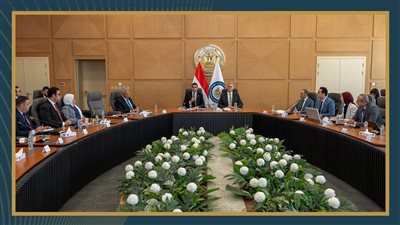 وزيرا البترول والشباب يعقدان مائدة مستديرة لتمكين الكوادر الشابة بقطاع الطاقة