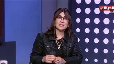 عزة مصطفى: البعد الاجتماعي 