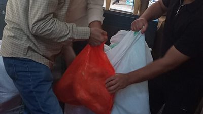 ضبط 438 كجم بط فاسد في حملة تموينية بكفر الزيات          