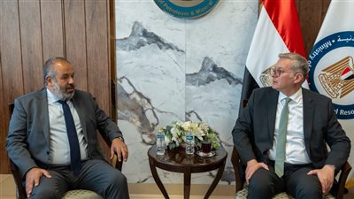 وزير البترول يتابع تنفيذ مجمع الأسمدة الفوسفاتية وحمض الفوسفوريك بالسخنة