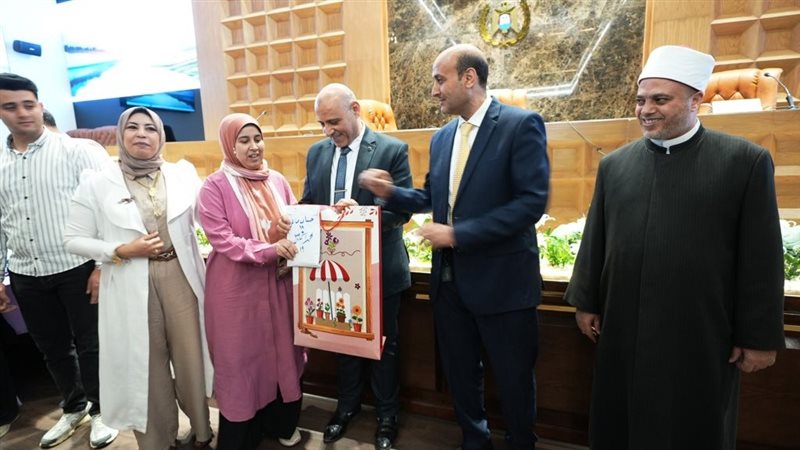 محافظ أسيوط 
