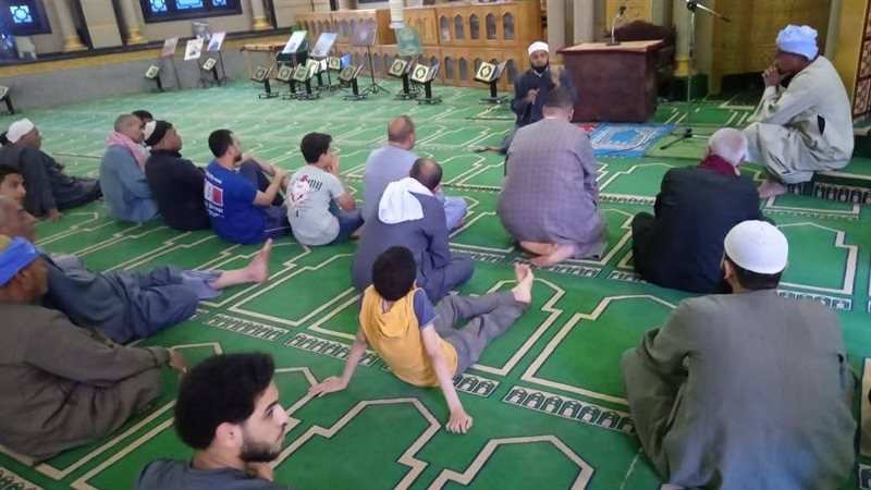 خلال الجلسة 