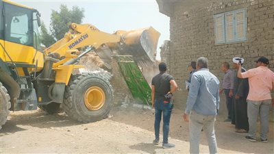 محافظ أسيوط: إزالة 91 حالة تعدٍّ واسترداد 49 فدانًا من أملاك الدولة