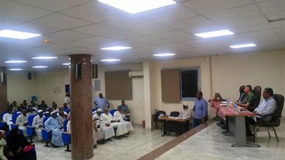 محافظ أسوان في قلب كلابشة: استجابة فورية لمطالب الأهالي وتوجيهات حاسمة بالحل