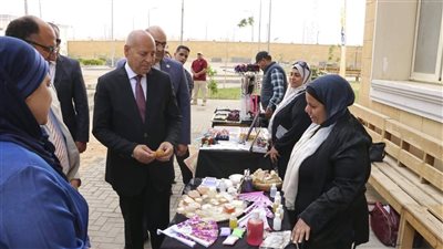 محافظ القاهرة يفتتح معرض الحرف التراثية بجامعة حلوان  