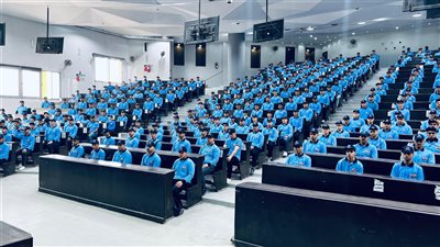 1200 طالب في دورة التربية العسكرية رقم (20) بجامعة العاصمة لصناعة 