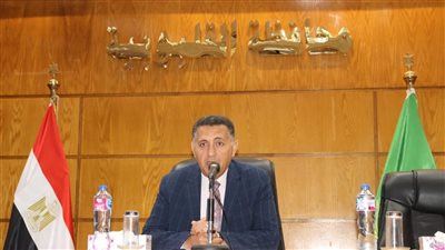محافظ القليوبية يعتمد حركة نواب رؤساء المدن على مستوى المحافظة 