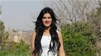 اليوم.. أولى جلسات محاكمة ياسمينا المصري فى اتهامها بالإساءة لأشرف زكي