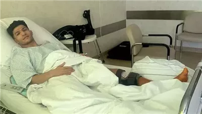 أول تعليق من إسلام عيسى بعد خضوعه لجراحة الصليبي في ألمانيا
