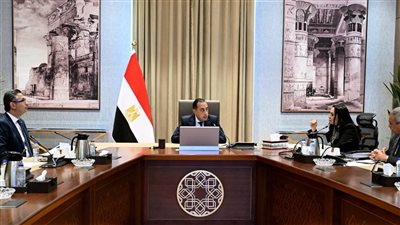 رئيس الوزراء يتابع جهود حوكمة منظومات الدعم والحماية الاجتماعية