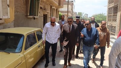 محافظ القليوبية يتفقد أعمال تطوير ورفع كفاءة الشوارع الفرعية بمدينة كفر شكر 