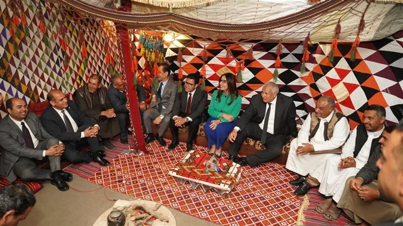 وزيرة الثقافة في