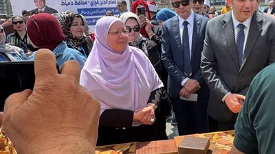 محافظ دمياط: مستمرون في دعم الصناعات التراثية وفتح أسواق جديدة 