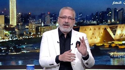 «دوري سخن ومثير».. تعليق ناري من تامر أمين على المنافسة