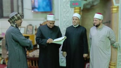 وكيل أوقاف أسيوط يتفقد مساجد جنوب المدينة في جولة مفاجئة