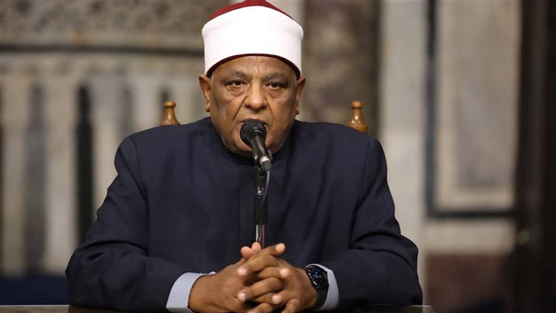 الدكتور عباس شومان