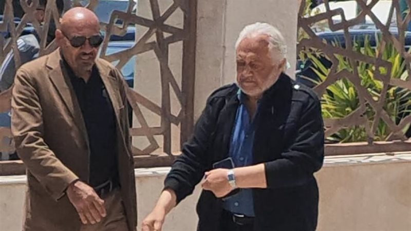 خالد زكي في جنازة