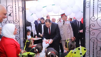 محافظ دمياط يفتتح تطوير المدرسة التجريبية المطورة بالأعصر في العيد القومي