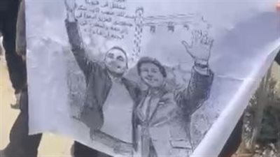وداعًا نسيانك صعب أكيد.. أحد المعجبين يودع هاني شاكر برسمة خاصة 