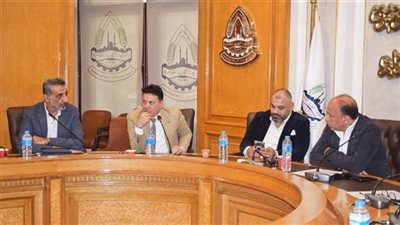 شعبة النقل الدولي تطرح رؤية شاملة لتطوير القطاع وفقاً لمصر 2030