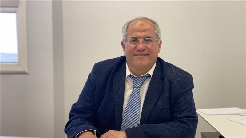 الدكتور إبراهيم الزيات،