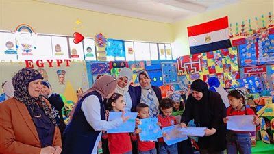افتتاح معرض الوسائل التعليمية لرياض الأطفال بالسويس بحضور قيادات التعليم