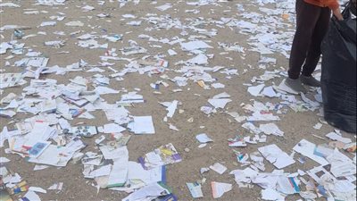 قطعوا الكتب.. أول تعليق من التعليم علي فيديو مدرسة الدقهلية 