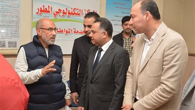 نائب محافظ البحيرة يتفقد المركز التكنولوجي بشبراخيت ويلتقى بعدد من المواطنين