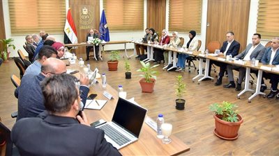 لسحب الأدوية منتهية الصلاحية.. هيئة الدواء تعقد اجتماعا مع ممثلي شركات التوزيع