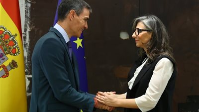 إسبانيا تمنح وسام الاستحقاق المدني للمقررة الأممية المناصرة لفلسطين  