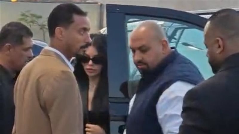 هيفاء وهبي في عزاء