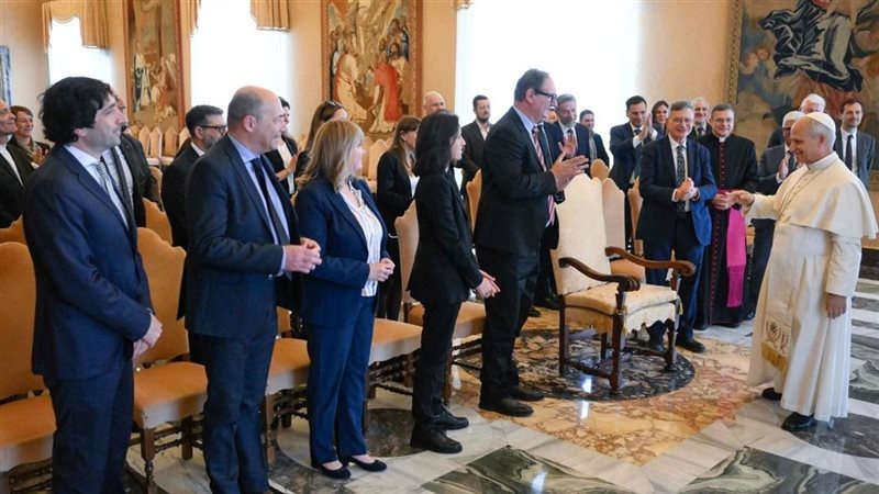 البابا لاون الرابع
