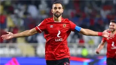 عاجل.. الموت يفجع عمرو السولية  نجم النادي الأهلي السابق ويعلن موعد العزاء