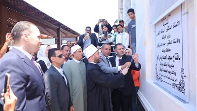 محافظ دمياط ووزير الأوقاف يفتتحان مسجد الحمد برأس البر احتفالا بالعيد القومي