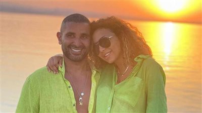 علياء بسيوني تروج لحفل أحمد سعد رغم إعلان طلاقهما.. فهل تراجعا؟