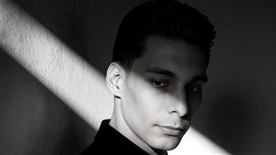 وأنتي مالك.. كريم نيازي يستعد لطرح أحدث أعماله الغنائية