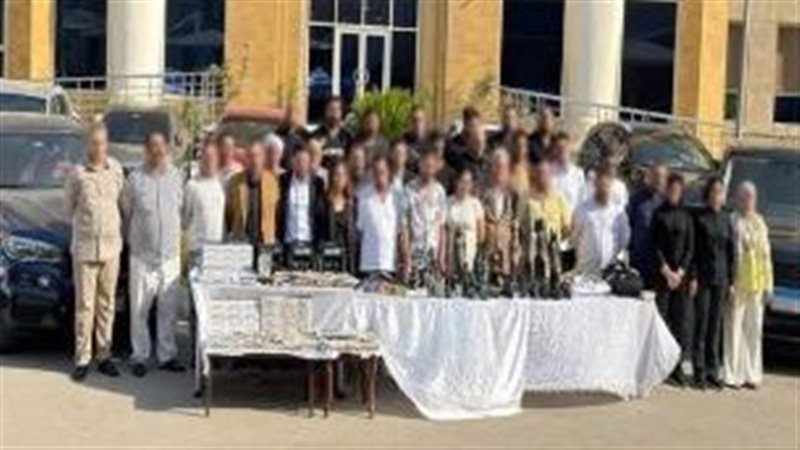 المتهمين 