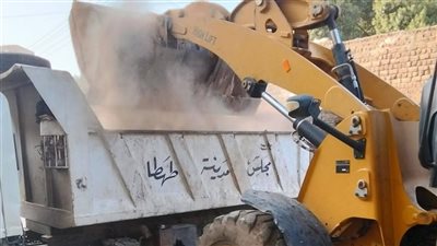 بيئة صحية ومظهر حضاري.. حملات نظافة مكبرة بطهطا في محافظة سوهاج 